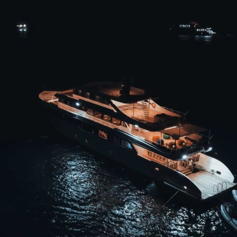 Шарм: ужин с шоу на корабле в море