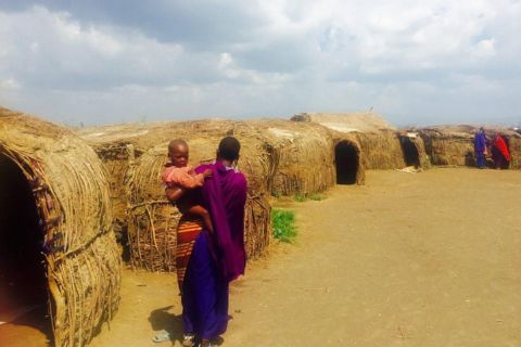 Maasai-landsby og Chemka-varme kilder i Rundugai-landsbyen
