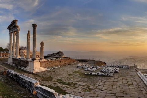 Pergamon- und Asklepion-Tour ab Hotels in Kusadasi und Selcuk