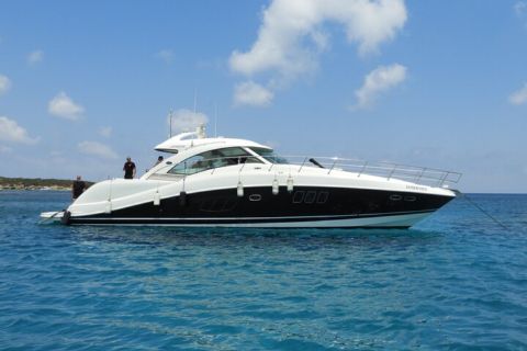 ล่องเรือยอร์ช Sea Ray 62 สัมผัสความงดงามของ Blue Lagoon, ถ้ำ Manolis และอีกมากมาย